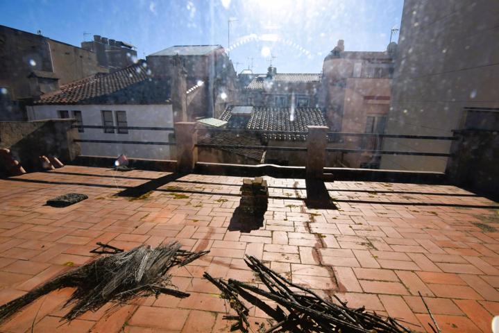 Casa en el Centro con Espacio y muchas posibilidades photo 0
