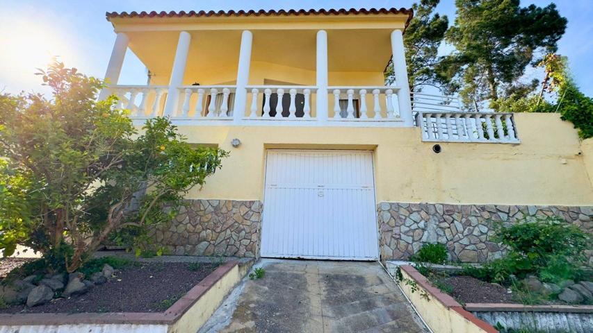 CASA CON JARDÍN, PISCINA Y GARAJE EN TORDERA! photo 0
