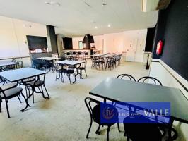 ¡Oportunidad Única: Local Comercial en Venta con Gran Aforo! 🍽️🍻 photo 0
