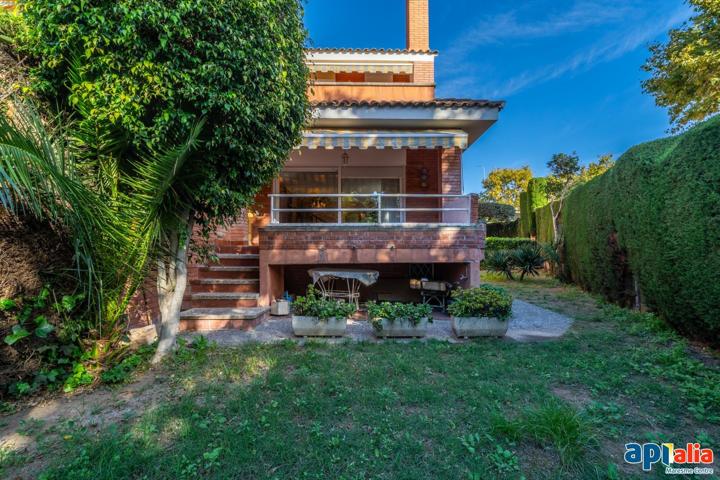 Vivir en el Maresme: Casa de Lujo en El Masnou photo 0