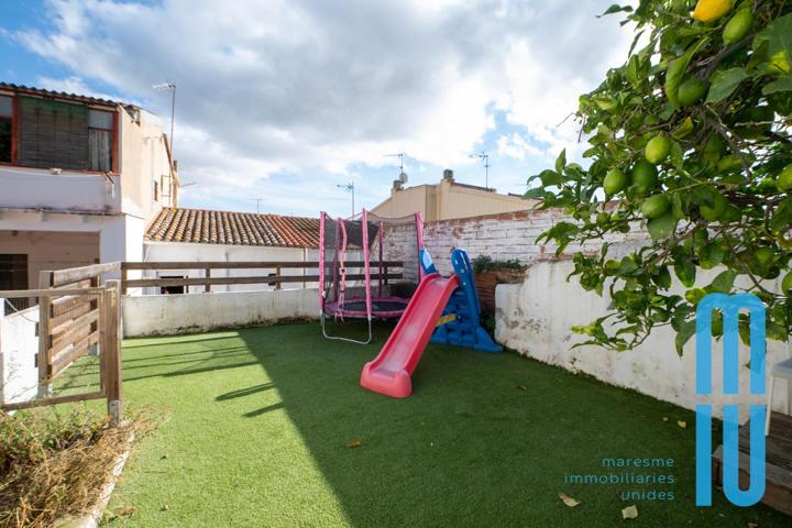 🏡 Casa de pueblo con encanto en pleno centro de Argentona photo 0