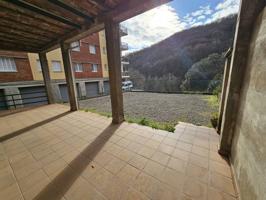 Casa adosada en venta en Castellfollit de la Roca photo 0