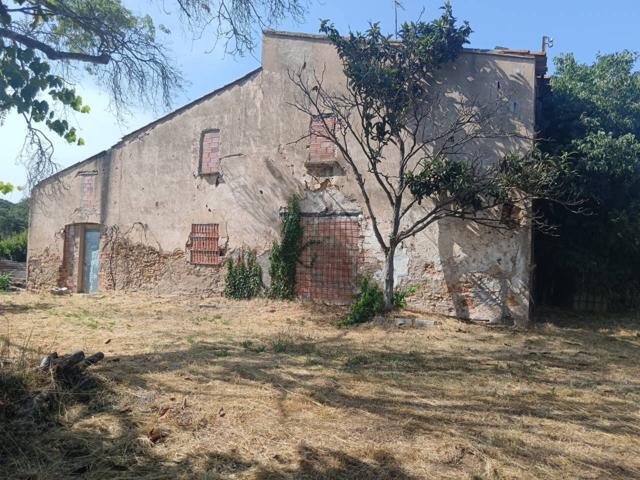 MASIA EN VENTA CON TERRENO photo 0
