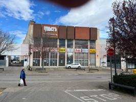 Industrial En venta en Figueres photo 0