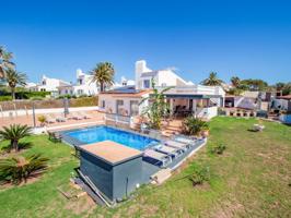 Villa En venta en Sant Lluís photo 0