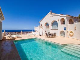 Villa En venta en Alaior photo 0