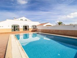 Casa De Campo En venta en Centre Històric, Maó photo 0