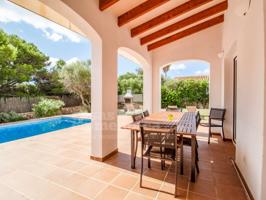 Villa En venta en Sant Lluís photo 0