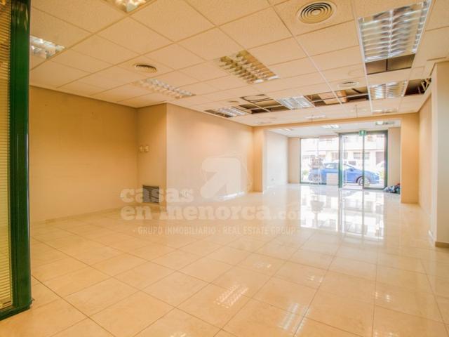 Local En venta en Sant Lluís photo 0