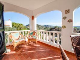 Villa En venta en Cala Tirant, Es Mercadal photo 0