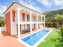 Villa En venta en Maó photo 0