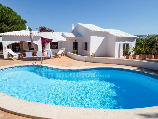 Villa En venta en Maó photo 0