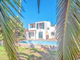 Villa En venta en Binibeca Vell, Sant Lluís photo 0