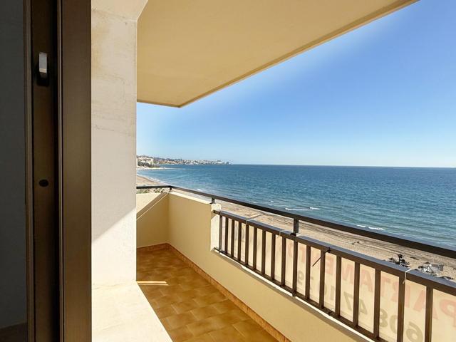 PRIMERA LINEA DE PLAYA FRONTAL AL MAR photo 0