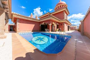 Villa Estilo Árabe-Andaluz en Venta – La Loma, Mijas photo 0