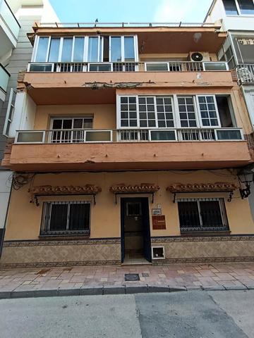 EDIFICIO COMPLETO PARA REFORMA A 150M DEL MAR - PLAYA T Y PUERTO DEPORTIVO photo 0