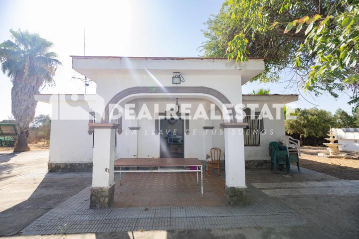 Unifamiliar En venta en Padrollano, Carmona photo 0