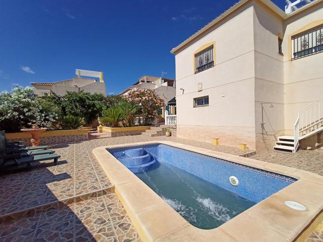 OPORTUNIDAD CHALET CON PISCINA PRIVADA EN CASTALLA INTERNACIONAL photo 0