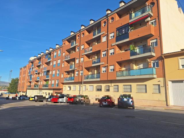 OPORTUNIDAD PARA RENTABILIZAR, PISO SEMINUEVO CON TRASTERO Y DOS PLAZAS DE GARAJE CERCA POLIDEPORTIVO DE CASTALLA photo 0