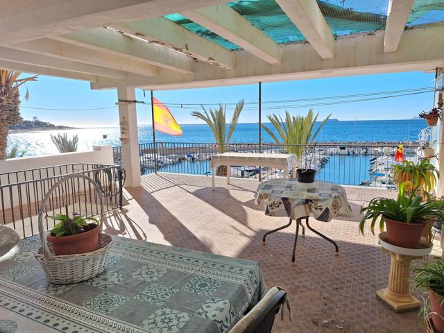 JUNTO AL PUERTO DE LA ALBUFERETA CHALET ADOSADO DE UNOS 360 M2 Y CON PARCELA O JARDIN DE UNOS 150 M2, EN ALICANTE photo 0