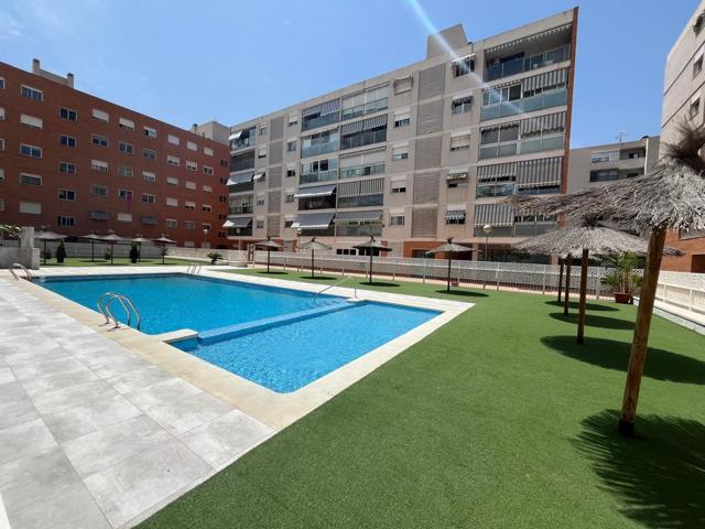 ¡¡OCASION VIVIENDA DE VPO EN URBANIZACIÓN JUNTO CENTRO COMERCIAL GRAN VÍA!! photo 0