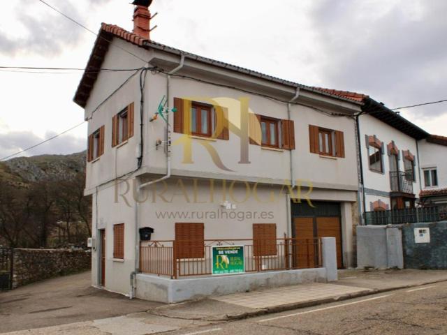 Casa En venta en Puebla De Lillo photo 0