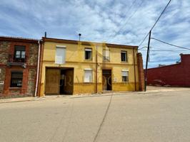 Casa En venta en Bustillo Del Páramo photo 0