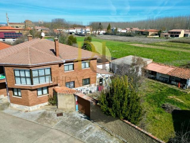 Casa En venta en Villarejo De Órbigo photo 0