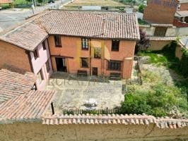 Casa En venta en Villaturiel photo 0
