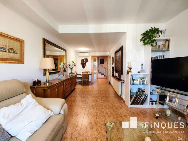 DISTRIBUCION INMEJORABLE PARA ESTA BONITA CASA photo 0