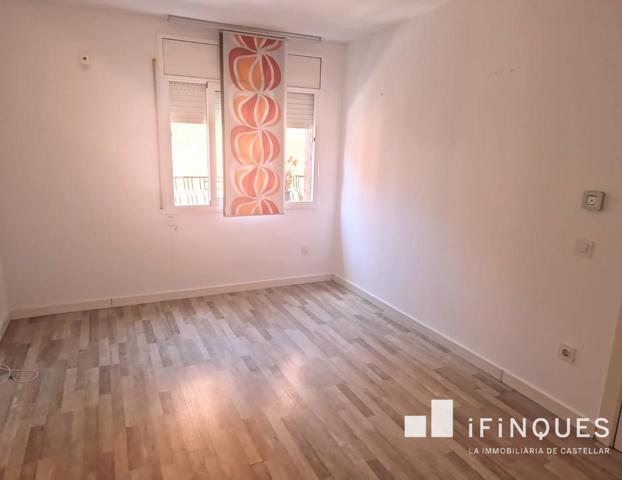 PISO REFORMADO CON 3 HABITACIONES photo 0