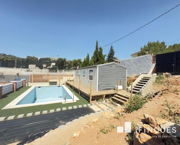 BRUTAL TERRENO CON MUROS, PUERTA Y PISCINA photo 0