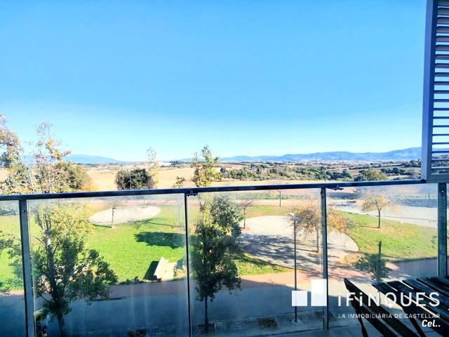 BONITO PISO EN SABADELL FRENTE AL BOSQUE photo 0