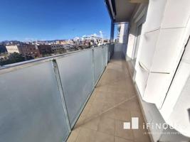 Amplio piso de 4 hab con pk y trastero photo 0