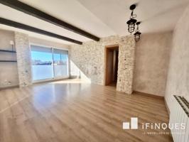 Amplio piso de 4 hab con pk y trastero photo 0