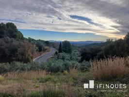 TERRENO CON VISTAS SITUADO EN EL PUEBLO photo 0