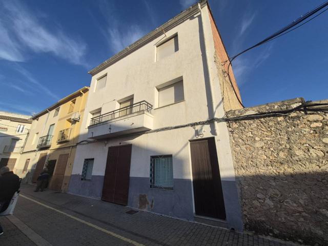 Venta de piso en L'Orxa - Lorcha de 3 dorm. reformados, comedor, cocina, baño y aseo, galeria con lavadero, tiene una bu photo 0