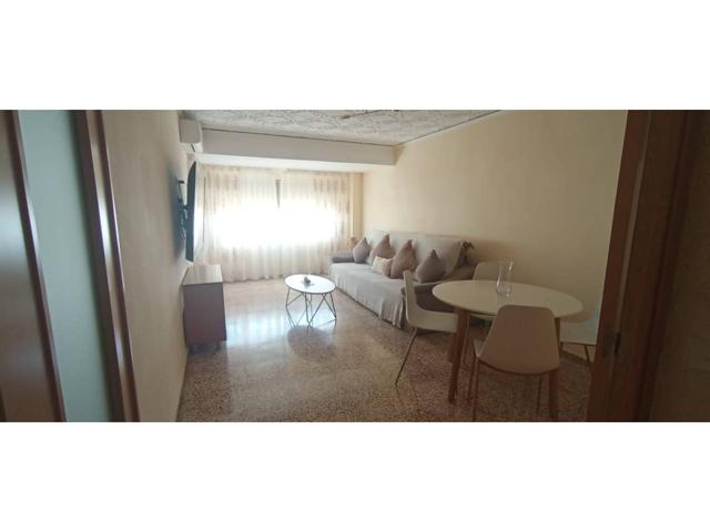 Venta de casa en Gandia cerca del centro 300 m2, planta baja 158 m2., 1º piso reformado, y terraza con trastero photo 0