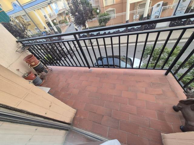 Venta de un 1º piso sin-asc, semi-reformado, para entrar a vivir, 4 dormit., comedor, cocina, lavadero, patio, balcon, photo 0