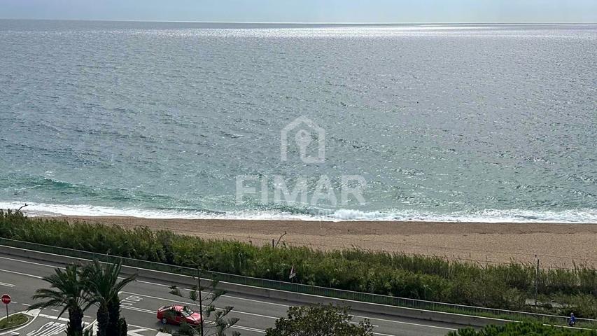 Vistas de ensueño: Tu ático en Sant Pol de Mar photo 0