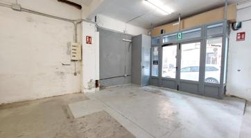 LOCAL ESPAIÓS EN LLOGUER – 242m² DIÀFANS photo 0