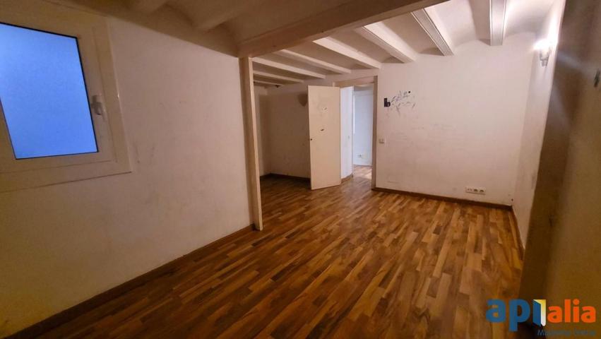 Dúplex en Barcelona (Ciutat Vella-Raval) photo 0
