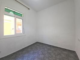 Piso en venta en La Barceloneta photo 0