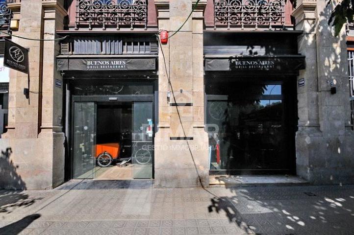 Bar restaurante en traspaso en el Born (Barcelona) photo 0