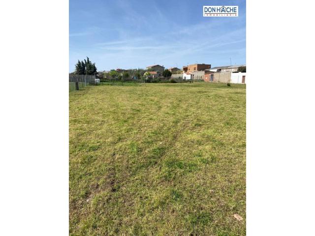 Terreno Urbanizable En venta en Mirandilla photo 0