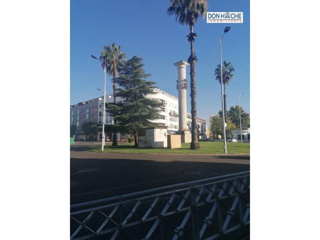 Local En venta en Don Benito photo 0