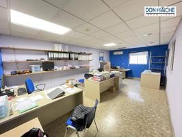 Local en alquiler en El Prado photo 0