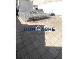 GRAN CASA DE 3 PLANTAS EN CENTRO photo 0