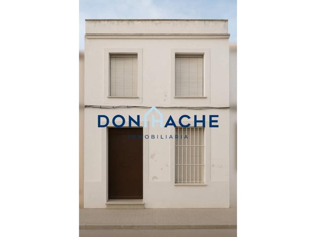 CASA DE 2 PLANTAS EN EL CENTRO photo 0