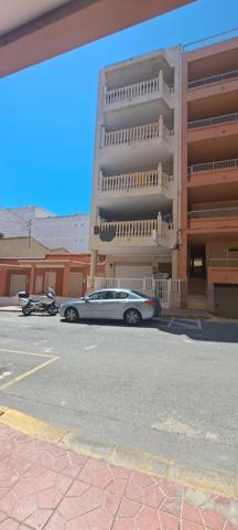 'Vive el Latir del Mar: Tres Habitaciones con Terraza en Planta Noble de Guardamar' photo 0